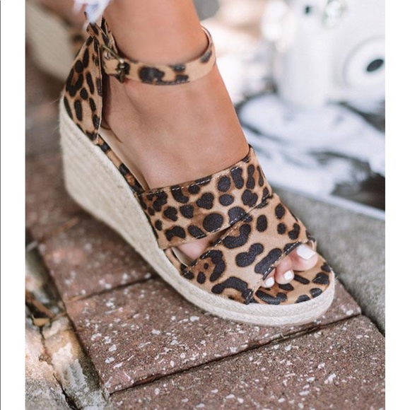 The Currington Leopard Espadrille Wedge - Picture 3 of 3